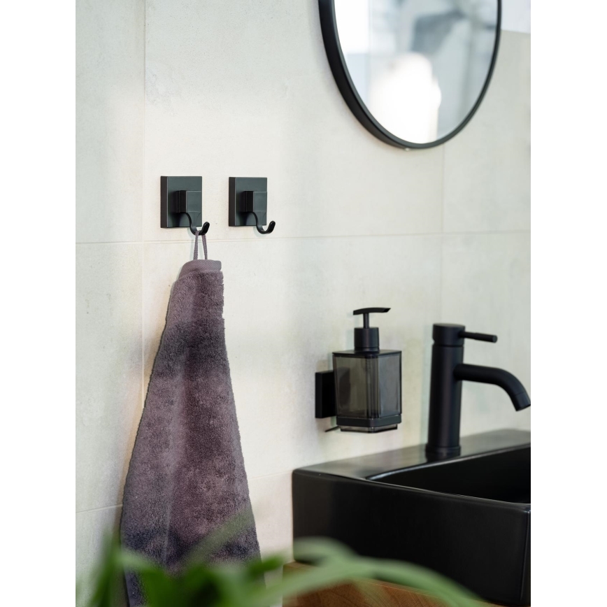 WENKO 71444800 - Dávkovač mydla VACUUM-LOC QUADRO ED 7,5x16 cm čierny