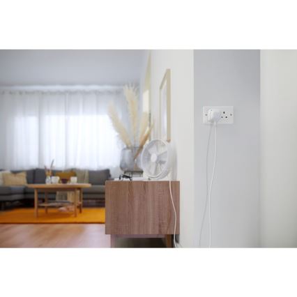 WiZ - Inteligentná zásuvka F 2300W + powermetr Wi-Fi SCHUKO