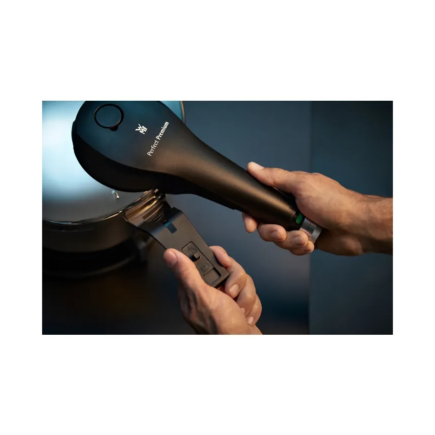 WMF - tlakový hrniec 4,5 l PERFECT PREMIUM nerezová oceľ