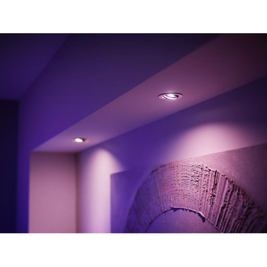 Základná sada Philips Hue WHITE AND COLOR AMBIANCE 3xGU10/4,2W/230V 2200-6500K + Hue bridge