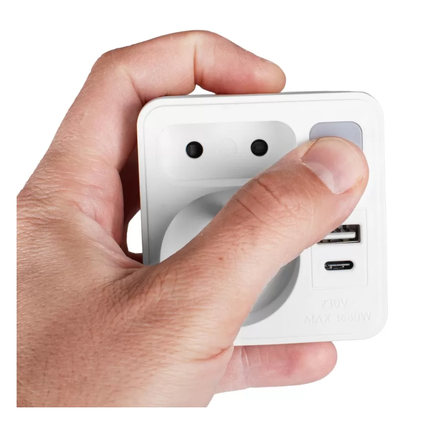 Rozbočovač s 2 zásuvkami + USB‑C + USB‑A s LED osvetlením LED 0,5 W 230 V 3000 K